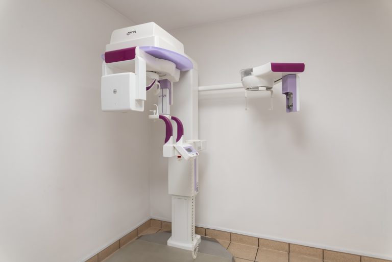 Aparat do tomografii CBCT w Klinice Uśmiechu w Brzegu Dolnym